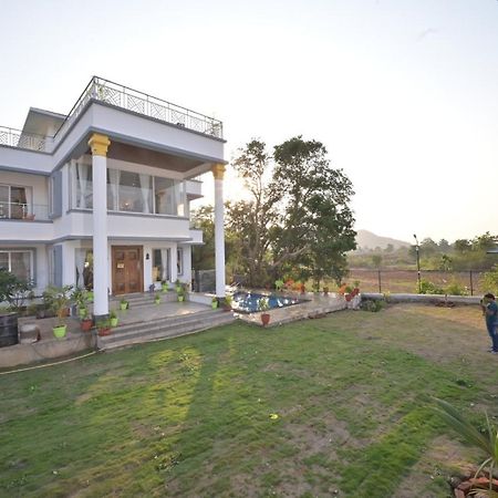White Castle Villa By Tropicana Stays Lonavala Kültér fotó